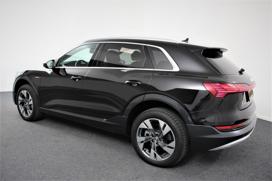 Audi e-tron 55 Quattro Advanced Tour Pack | LED Matrix | 20" Lichtmetalen Velgen | PDC VA | Camera | Leder | DAB+ | Digitale cockpit