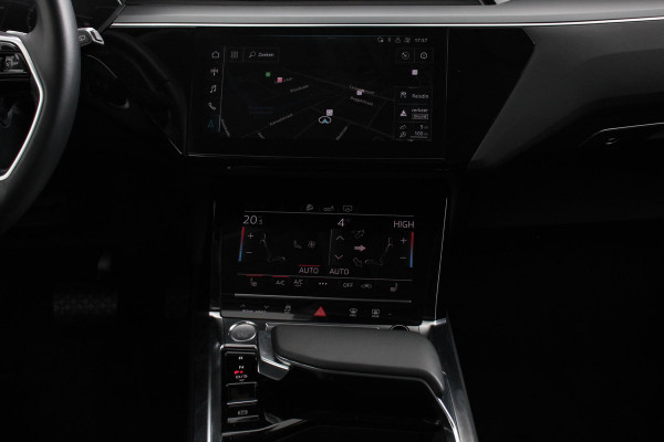 Audi e-tron 55 Quattro Advanced Tour Pack | LED Matrix | 20" Lichtmetalen Velgen | PDC VA | Camera | Leder | DAB+ | Digitale cockpit