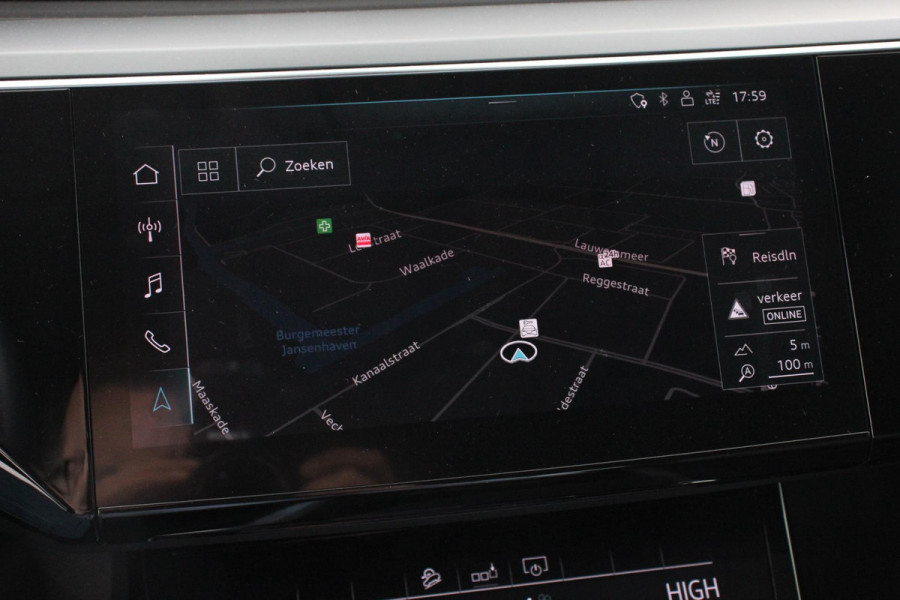 Audi e-tron 55 Quattro Advanced Tour Pack | LED Matrix | 20" Lichtmetalen Velgen | PDC VA | Camera | Leder | DAB+ | Digitale cockpit