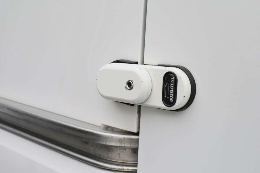 MAN TGE 30 2.0 L3H2 3-Zits, Camera, Apple Carplay, Cruise, Airco