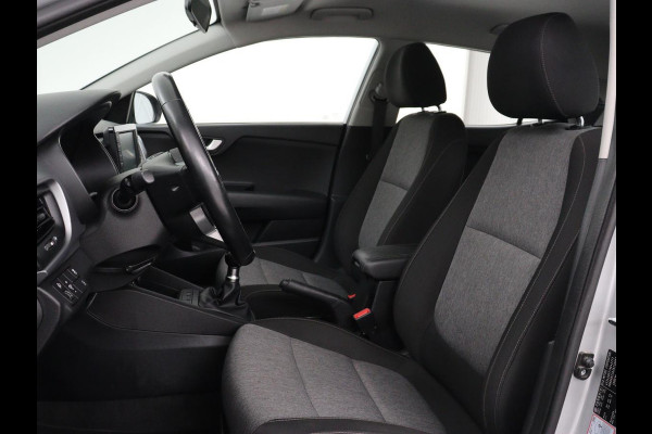 Kia Stonic 1.2 MPi ComfortPlusLine Navigator | Trekhaak | Carplay | Camera | Navigatie | Cruise control | Airco | Bluetooth | DAB | Parkeerhulp