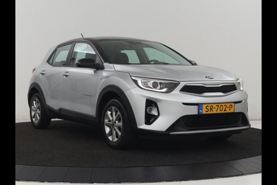 Kia Stonic 1.2 MPi ComfortPlusLine Navigator | Trekhaak | Carplay | Camera | Navigatie | Cruise control | Airco | Bluetooth | DAB | Parkeerhulp