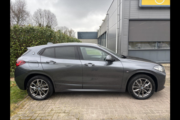 BMW X2 xDrive25e M Sport | 220pk |  Panoramadak | M pakket |  Achteruitrijcamera | Leder | Sportstoelen | Head Up Display