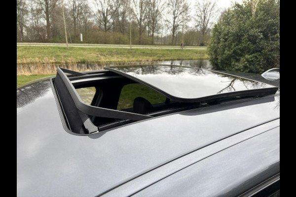 BMW X2 xDrive25e M Sport | 220pk |  Panoramadak | M pakket |  Achteruitrijcamera | Leder | Sportstoelen | Head Up Display