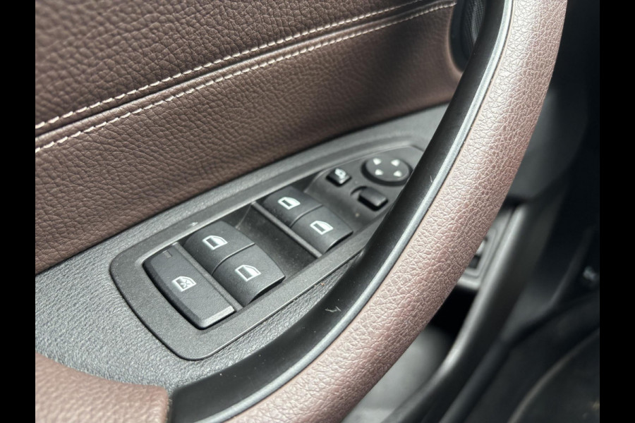 BMW X2 xDrive25e M Sport | 220pk |  Panoramadak | M pakket |  Achteruitrijcamera | Leder | Sportstoelen | Head Up Display