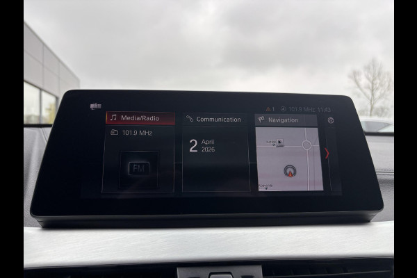 BMW X2 xDrive25e M Sport | 220pk |  Panoramadak | M pakket |  Achteruitrijcamera | Leder | Sportstoelen | Head Up Display