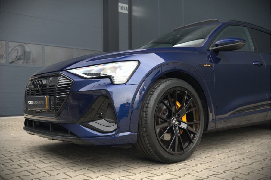 Audi e-tron e-tron 50 quattro Launch edition Black 71 kWh S-Line | Panoramadak | Stoelverwarming | Adaptive Cruise Control | Memory Seat | Parkeersensoren | Keyless | Apple Carplay