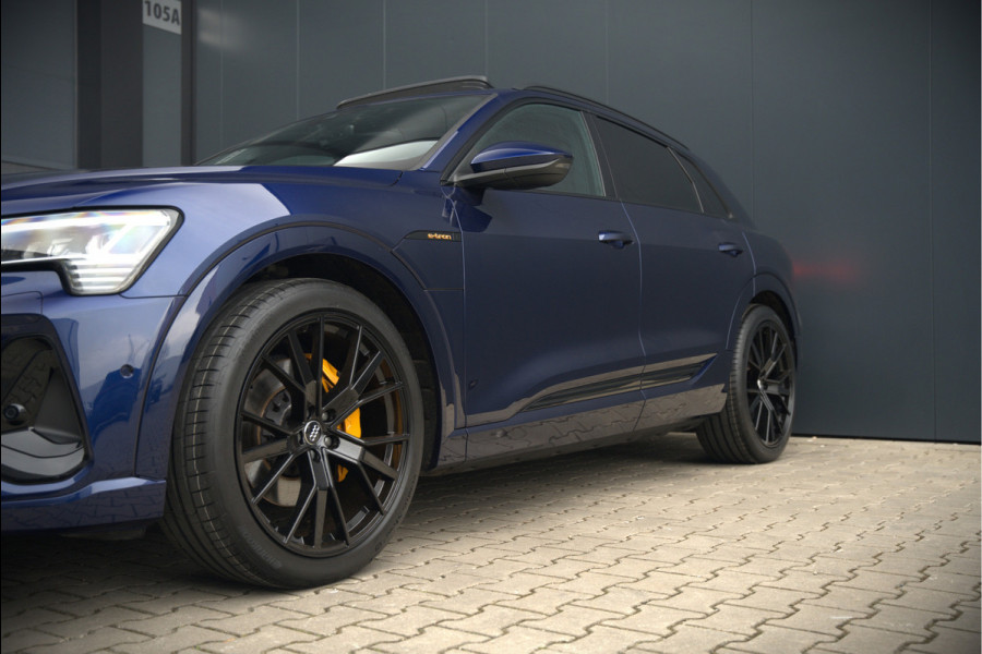 Audi e-tron e-tron 50 quattro Launch edition Black 71 kWh S-Line | Panoramadak | Stoelverwarming | Adaptive Cruise Control | Memory Seat | Parkeersensoren | Keyless | Apple Carplay