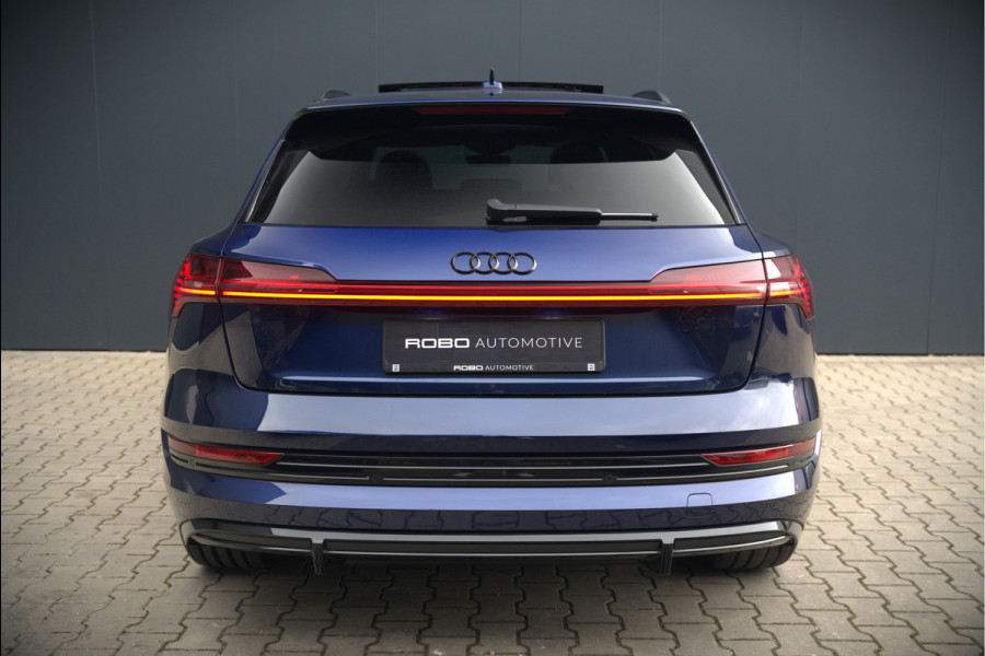 Audi e-tron e-tron 50 quattro Launch edition Black 71 kWh S-Line | Panoramadak | Stoelverwarming | Adaptive Cruise Control | Memory Seat | Parkeersensoren | Keyless | Apple Carplay