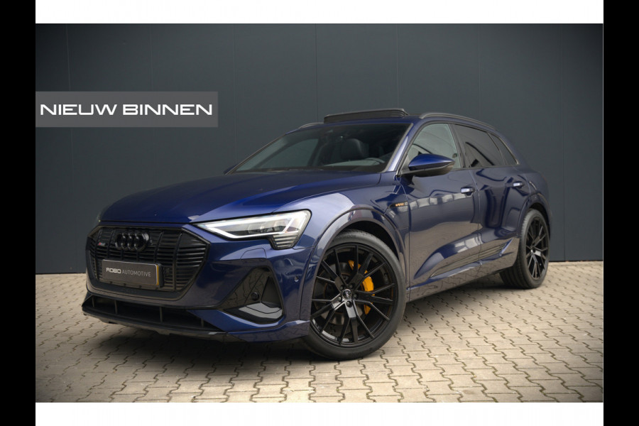 Audi e-tron e-tron 50 quattro Launch edition Black 71 kWh S-Line | Panoramadak | Stoelverwarming | Adaptive Cruise Control | Memory Seat | Parkeersensoren | Keyless | Apple Carplay