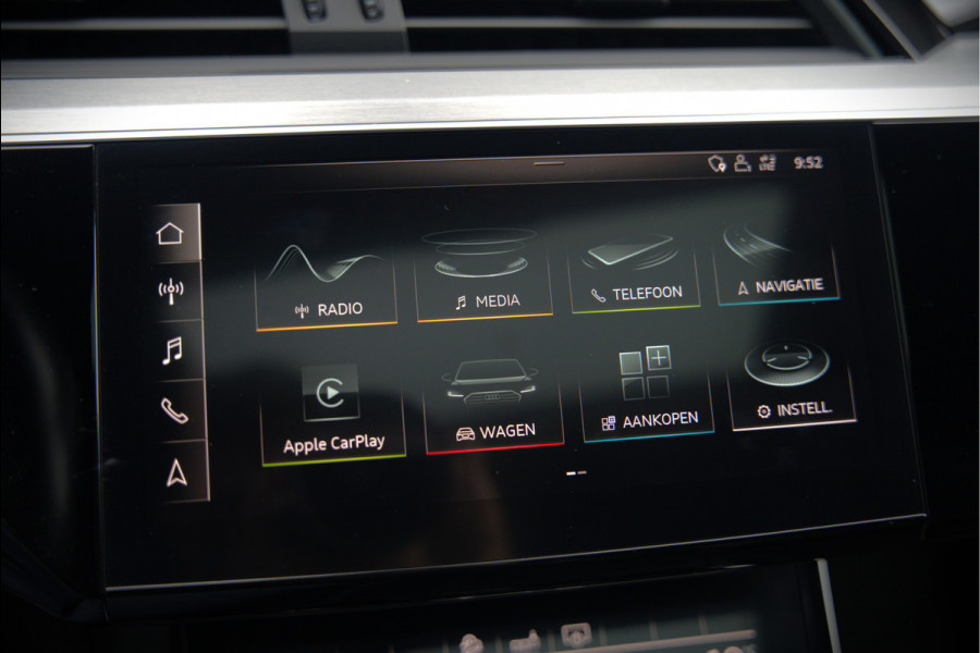Audi e-tron e-tron 50 quattro Launch edition Black 71 kWh S-Line | Panoramadak | Stoelverwarming | Adaptive Cruise Control | Memory Seat | Parkeersensoren | Keyless | Apple Carplay