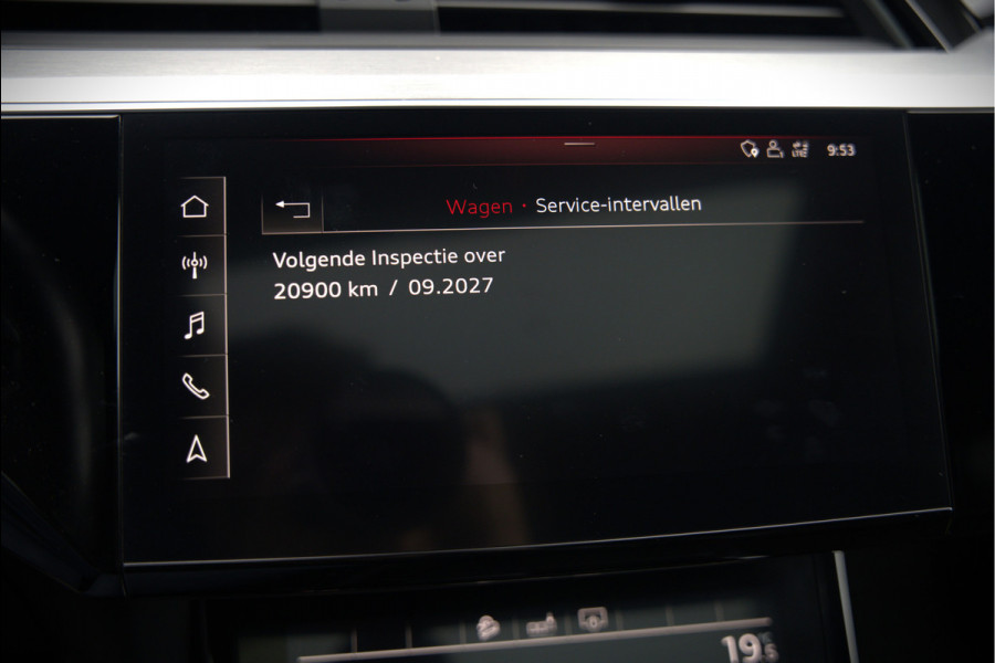Audi e-tron e-tron 50 quattro Launch edition Black 71 kWh S-Line | Panoramadak | Stoelverwarming | Adaptive Cruise Control | Memory Seat | Parkeersensoren | Keyless | Apple Carplay