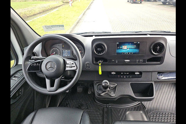 Mercedes-Benz Sprinter 317 L2H2 RWD 170pk Mbux Camera Leer Airco Euro6