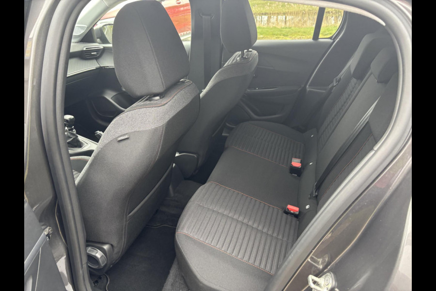 Peugeot 208 1.2 PureTech Active Pack 101pk Led Koplampen | Cruise control | Apple Carplay, Android auto | BTW auto | Navigatie