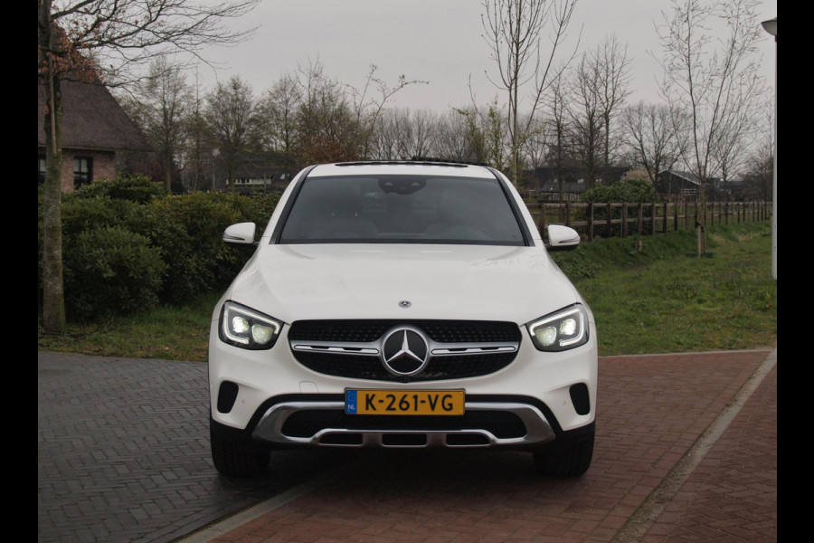 Mercedes-Benz GLC Coupé 300e 4MATIC Business Solution Luxury |  Burmester Surround | Schuifdak | 360 Camera | Digital Cockpit | NL-Auto |