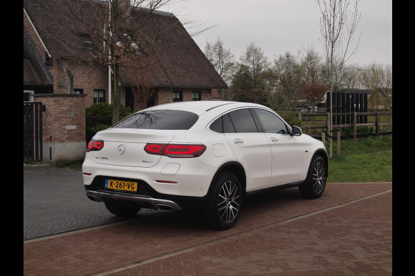 Mercedes-Benz GLC Coupé 300e 4MATIC Business Solution Luxury |  Burmester Surround | Schuifdak | 360 Camera | Digital Cockpit | NL-Auto |