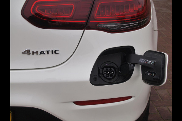 Mercedes-Benz GLC Coupé 300e 4MATIC Business Solution Luxury |  Burmester Surround | Schuifdak | 360 Camera | Digital Cockpit | NL-Auto |