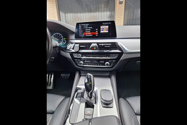 BMW 5 Serie Touring 520i High Executive Edition | M Sportpakket | Camera