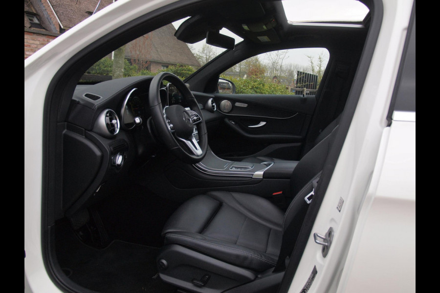 Mercedes-Benz GLC Coupé 300e 4MATIC Business Solution Luxury |  Burmester Surround | Schuifdak | 360 Camera | Digital Cockpit | NL-Auto |