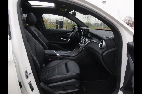 Mercedes-Benz GLC Coupé 300e 4MATIC Business Solution Luxury |  Burmester Surround | Schuifdak | 360 Camera | Digital Cockpit | NL-Auto |