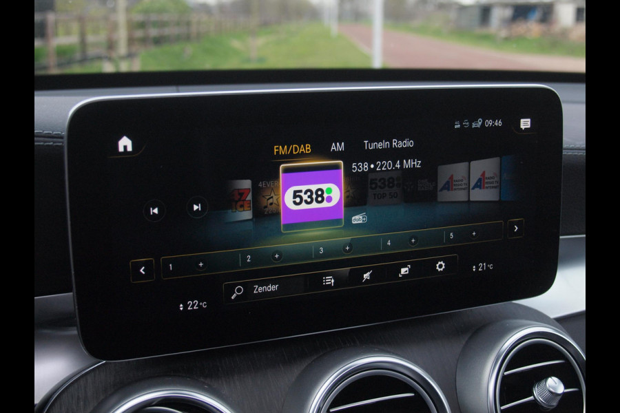 Mercedes-Benz GLC Coupé 300e 4MATIC Business Solution Luxury |  Burmester Surround | Schuifdak | 360 Camera | Digital Cockpit | NL-Auto |