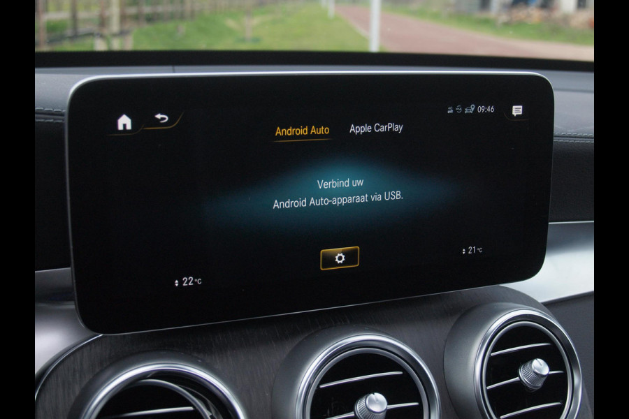 Mercedes-Benz GLC Coupé 300e 4MATIC Business Solution Luxury |  Burmester Surround | Schuifdak | 360 Camera | Digital Cockpit | NL-Auto |