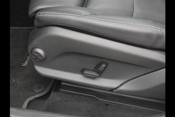 Mercedes-Benz GLC Coupé 300e 4MATIC Business Solution Luxury |  Burmester Surround | Schuifdak | 360 Camera | Digital Cockpit | NL-Auto |