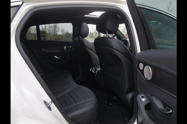 Mercedes-Benz GLC Coupé 300e 4MATIC Business Solution Luxury |  Burmester Surround | Schuifdak | 360 Camera | Digital Cockpit | NL-Auto |