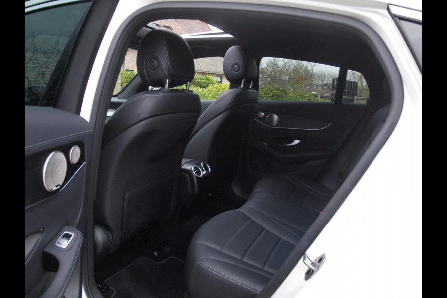 Mercedes-Benz GLC Coupé 300e 4MATIC Business Solution Luxury |  Burmester Surround | Schuifdak | 360 Camera | Digital Cockpit | NL-Auto |