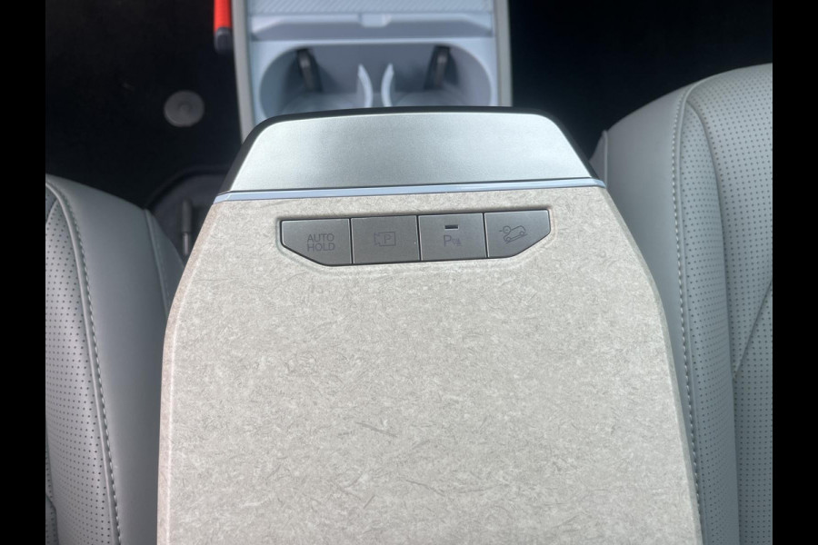 Kia EV3 Plus Advanced 81.4 kWh | Open Dak | Harman/ Kardon | Stoelverwarming | Cruise | Climate |