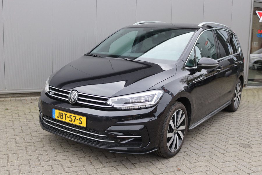 Volkswagen Touran 1.5 TSI 150PK Automaat R-Line 7pers./Pano-dak/Navigatie/Camera/Elektr.-klep/Stoelverwarming
