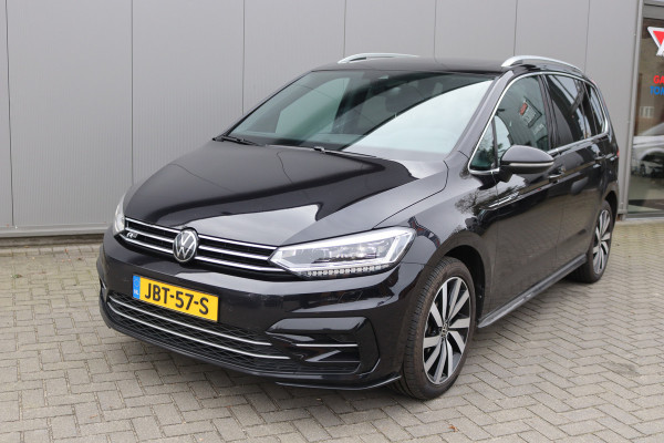 Volkswagen Touran 1.5 TSI 150PK Automaat R-Line 7pers./Pano-dak/Navigatie/Camera/Elektr.-klep/Stoelverwarming