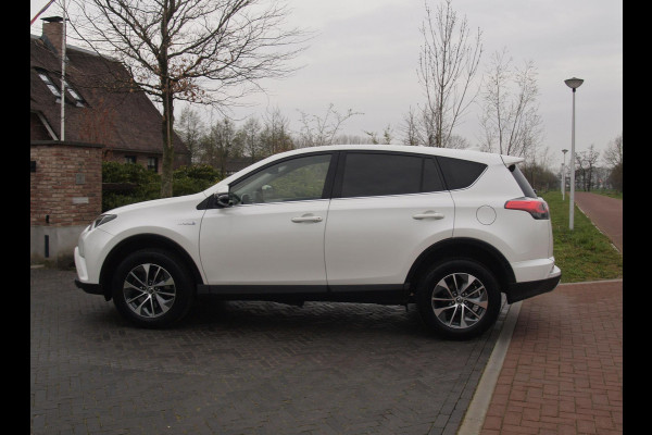 Toyota RAV4 2.5 Hybrid AWD 4x4 Dynamic | 1650kg Trekgewicht geremd | Automaat | Trekhaak | Camera | NL-Auto |