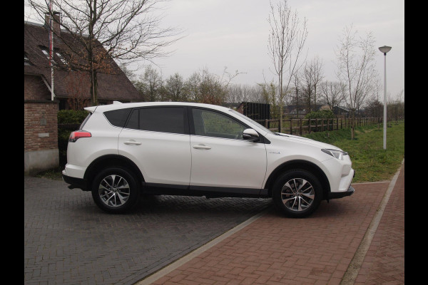Toyota RAV4 2.5 Hybrid AWD 4x4 Dynamic | 1650kg Trekgewicht geremd | Automaat | Trekhaak | Camera | NL-Auto |