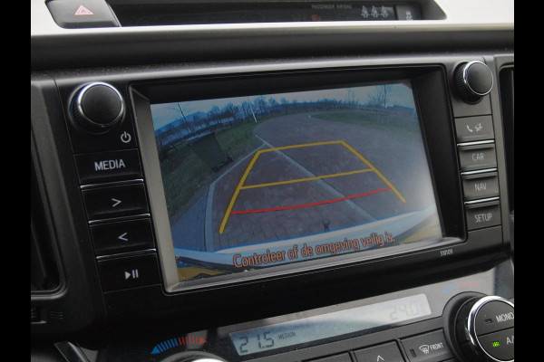 Toyota RAV4 2.5 Hybrid AWD 4x4 Dynamic | 1650kg Trekgewicht geremd | Automaat | Trekhaak | Camera | NL-Auto |