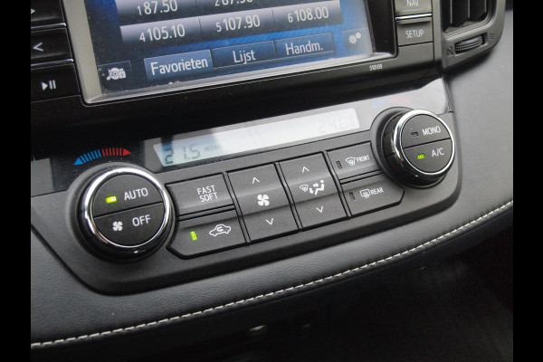 Toyota RAV4 2.5 Hybrid AWD 4x4 Dynamic | 1650kg Trekgewicht geremd | Automaat | Trekhaak | Camera | NL-Auto |