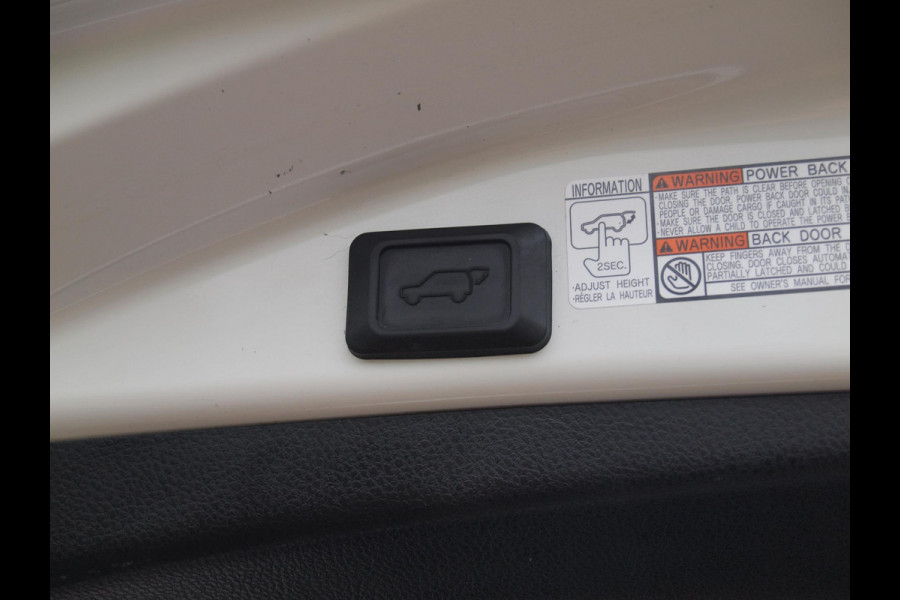 Toyota RAV4 2.5 Hybrid AWD 4x4 Dynamic | 1650kg Trekgewicht geremd | Automaat | Trekhaak | Camera | NL-Auto |