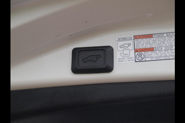 Toyota RAV4 2.5 Hybrid AWD 4x4 Dynamic | 1650kg Trekgewicht geremd | Automaat | Trekhaak | Camera | NL-Auto |