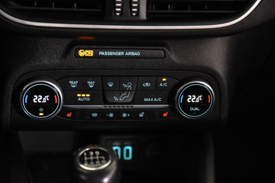 Ford FOCUS Wagon Hybrid Titanium *1ste Eigenaar*Navigatie*Stoelverwarming*Camera*