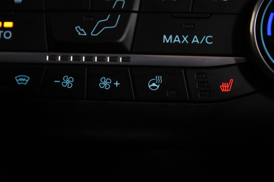 Ford FOCUS Wagon Hybrid Titanium *1ste Eigenaar*Navigatie*Stoelverwarming*Camera*