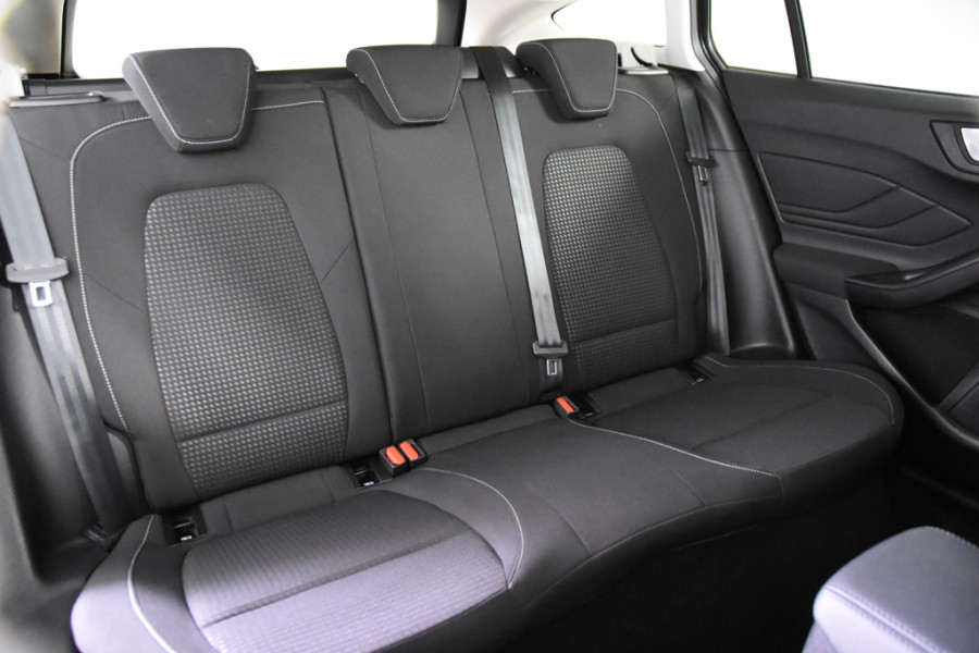 Ford FOCUS Wagon Hybrid Titanium *1ste Eigenaar*Navigatie*Stoelverwarming*Camera*