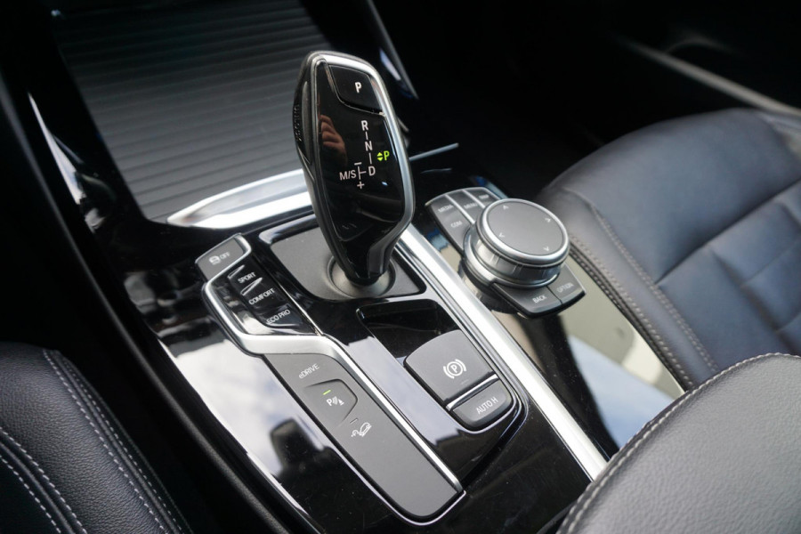 BMW X3 xDrive30e/Luxury/Trekhaak/Leer/1 Jaar Garantie/ SOH rapport.
