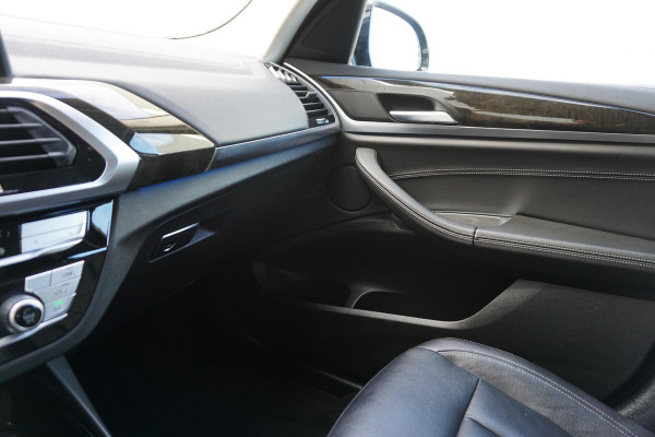 BMW X3 xDrive30e/Luxury/Trekhaak/Leer/1 Jaar Garantie/ SOH rapport.