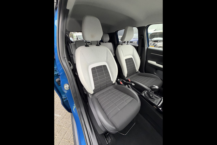 Citroën C3 100pk Max (Camera - Automatische Airco - LED - Navigatie - Draadloos laden - Apple Carplay - Parkeersensoren)