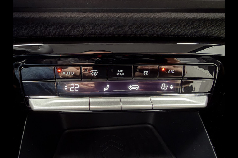 Citroën C3 100pk Max (Camera - Automatische Airco - LED - Navigatie - Draadloos laden - Apple Carplay - Parkeersensoren)