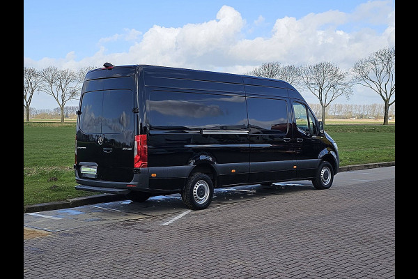 Mercedes-Benz Sprinter 317 L3H2 Automaat Mbux Navi Camera Cruise 170Pk 3-Zits!