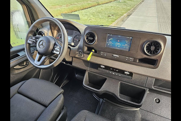 Mercedes-Benz Sprinter 317 L3H2 Automaat Mbux Navi Camera Cruise 170Pk 3-Zits!