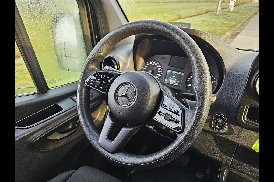 Mercedes-Benz Sprinter 317 L3H2 Automaat Mbux Navi Camera Cruise 170Pk 3-Zits!