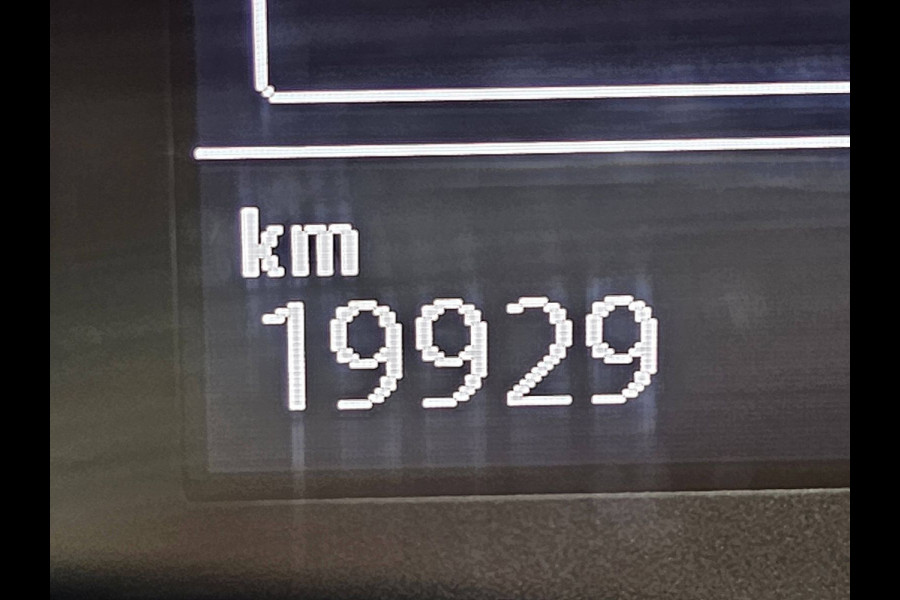 Volkswagen Crafter 35 2.0 TDI L3H3 Airco Camera Carplay Euro6 3 Zits 140 PK!