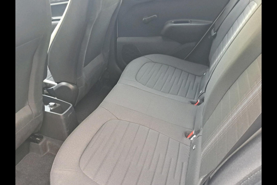 Hyundai i10 1.0 Comfort Smart Incl. Middenarmsteun | Achteruitrijcamera | Navigatie